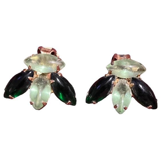 Vintage Green Rhinestone Clip Earrings - Picture 4 of 4